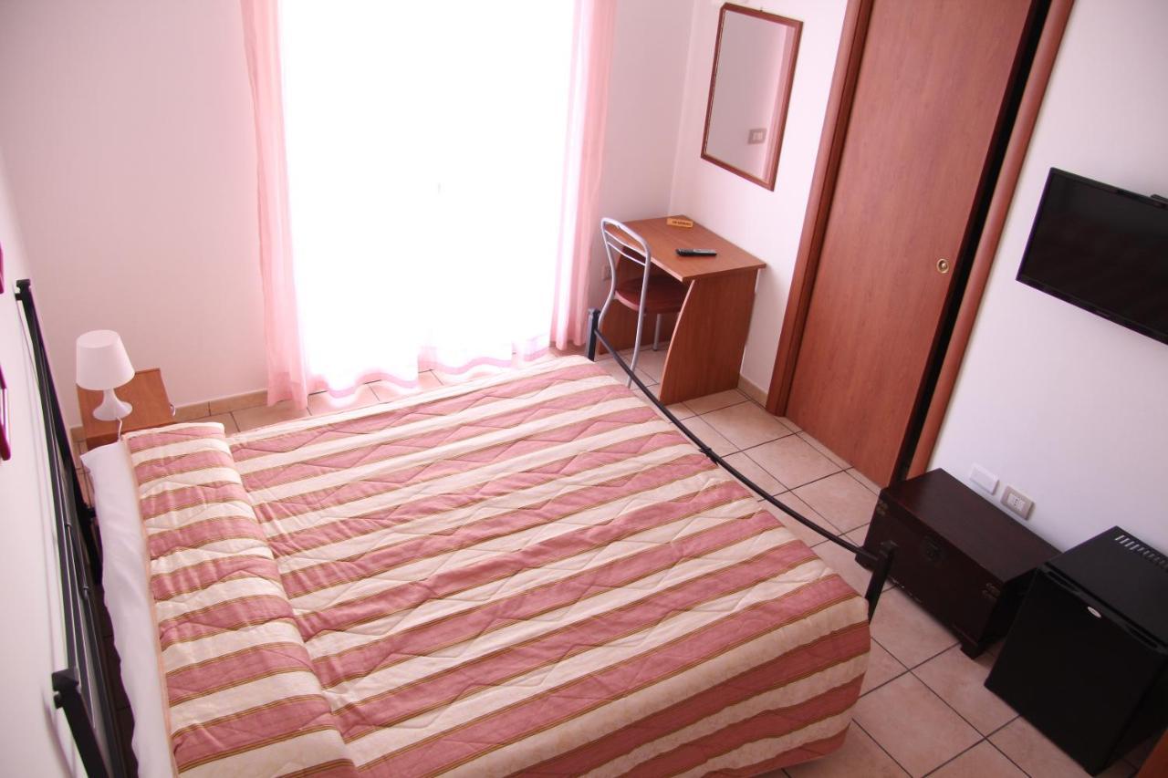 Fragolina B&B Furci Siculo Buitenkant foto