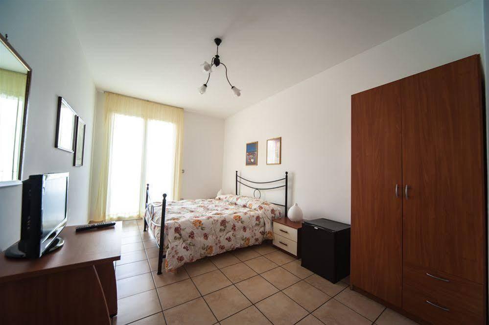 Fragolina B&B Furci Siculo Buitenkant foto